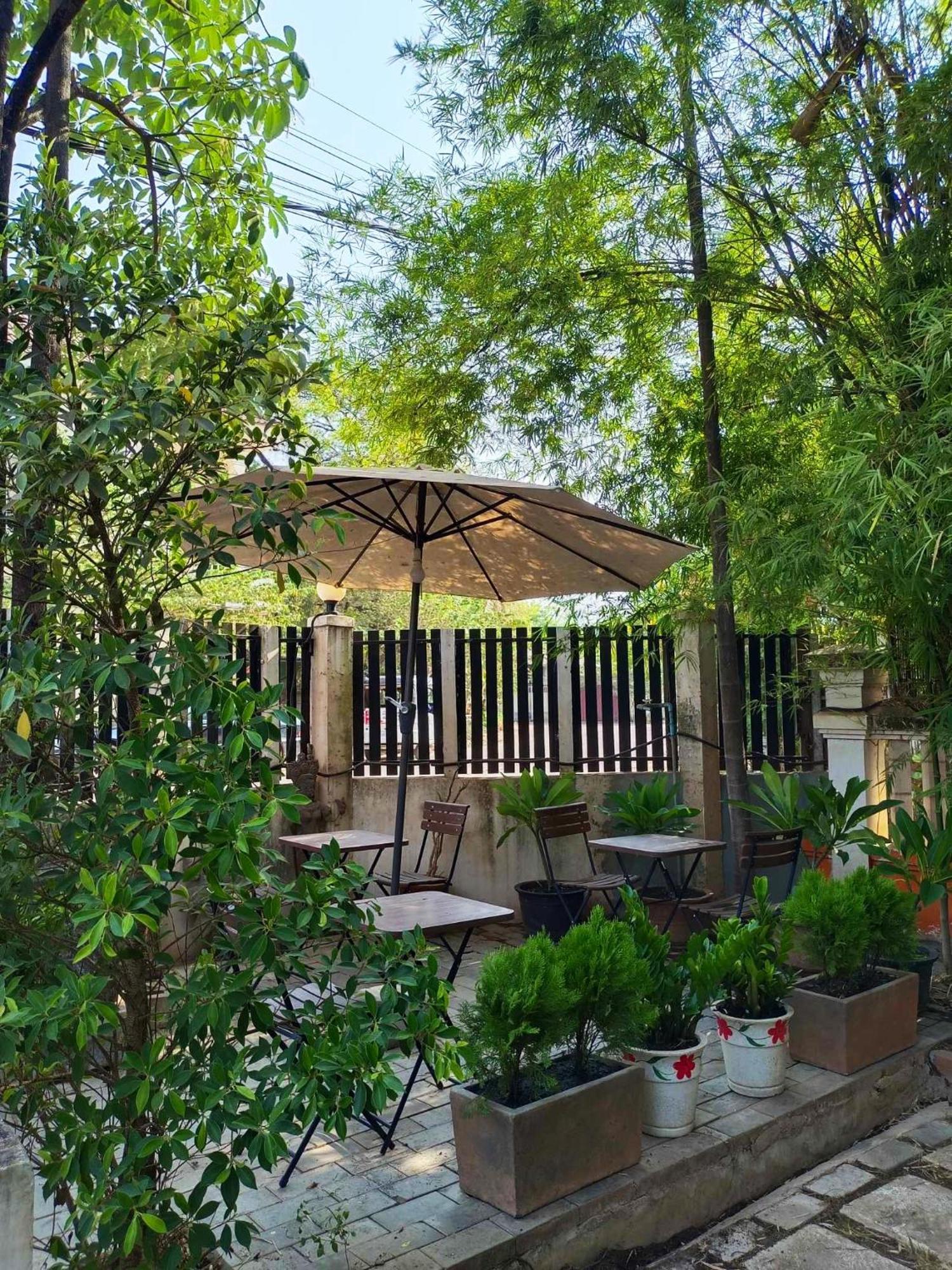 Secret Garden Homestay Сіємреап Екстер'єр фото